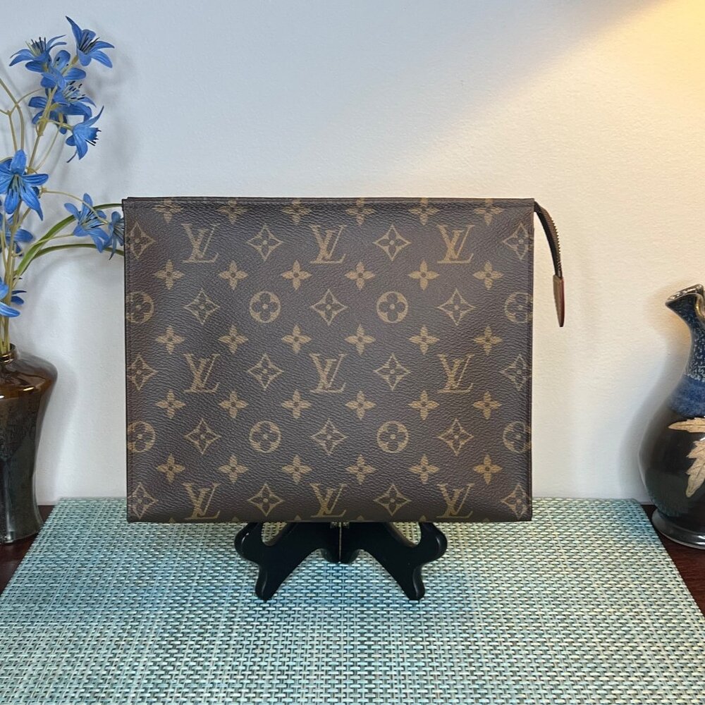 NEW Louis Vuitton Monogram Canvas Toiletry 26 Pouch